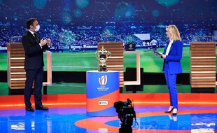 Emmanuel Macron était présent lors du tirage au sort de la Coupe du monde 2023.