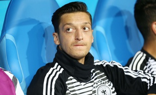 Mesut Ozil lors du match Allemagne-Suède à la Coupe du monde en Russie, le 23 juin 2018.