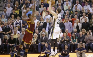 Le shoot vainqueur de Gordon Hayward face aux Cavs, le 5 octobre 2014