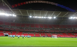 L'équipe de France à l'entraînement, le 16 novembre 2015, à Wembley.