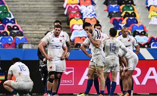 Brice Dulin (le 15 de dos) a commis une bourde incroyable qui a coûté la victoire aux Français vendredi.