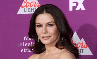L'actrice Catherine Zeta-Jones à Los Angeles
