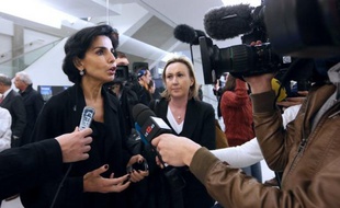 Rachida Dati, maire UMP du VIIe arrondissement de Paris, s'en est vivement prise mercredi à deux élus de son parti, Claude Goasguen, qu'elle a accusé de "pression" et d'insultes, et Brice Hortefeux, taxé d'"irresponsable".