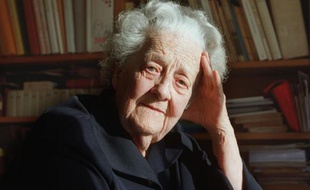 Germaine Tillion le 22 novembre 2000 à son domicile de Saint-Mandé