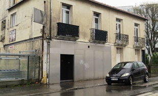 La discothèque se trouve boulevard Gustave-Roch, sur l'île de Nantes.