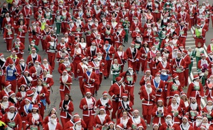 5173 Père Noël dans les rues de Madrid, le 13 décembre 2014.