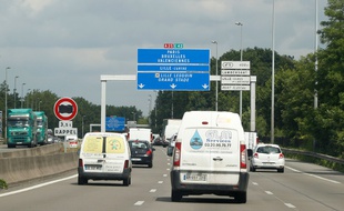 Circulation sur l'autoroute A25 dans le Nord.