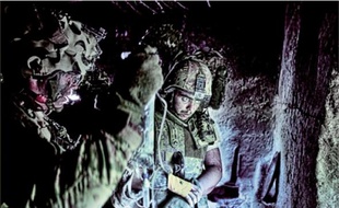 Le quotidien de deux soldats danois engagés volontaires en Afghanistan.
