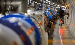 Les physiciens du Cern ont encore quelques années de travail devant eux sur leur accélérateur de particules pour percer tous les secrets du boson de Higgs.