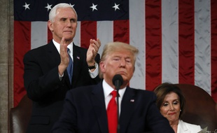 Le vice-président américaine Mike Pence, Donald Trump et la Speaker de la Chambre Nancy Pelosi le 4 février 2020.