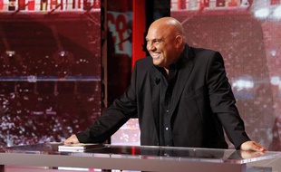 Frédéric Antonetti, ancien entraîneur de Rennes, nouveau consultant de Canal+, sur le plateau de l'émission "J+1".