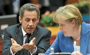 Sarkozy et Merkel ne s'entendent pas sur le statut du Fonds européen de stabilité financière.