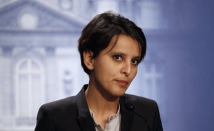 François Hollande doit disposer d'une "majorité solide et cohérente" à la suite des législatives, faute de quoi cela conduirait à des "blocages" et à l'"immobilisme", a déclaré mardi la porte-parole du gouvernement, Najat Vallaud-Belkacem.