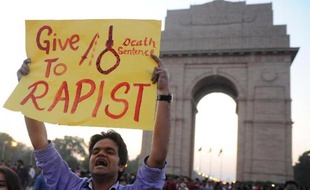 Le verdict à l'encontre de quatre hommes adultes accusés du viol et de la mort d'une étudiante en décembre 2012 en Inde sera rendu le 10 septembre, a annoncé mardi le juge en charge du procès