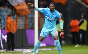 Steve Mandanda lors du match entre Reims et l'OM le 23 septembre 2014.