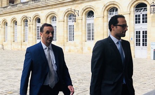 Joe DaGrosa quitte la mairie de Bordeaux devancé par son conseiller Alain Yacine.