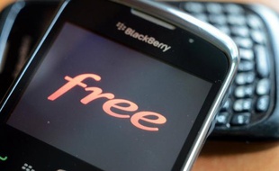 Iliad, la maison-mère de Free, a vu son chiffre d'affaires s'envoler de 52,6% grâce à ses offres dans la téléphonie mobile pour atteindre 819 millions d'euros au 3e trimestre, période durant laquelle elle a recruté 805.000 nouveaux clients pour atteindre 4,4 millions d'abonnés, a-t-elle indiqué jeudi.
