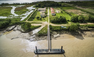 L'île a été rendue à la nature.