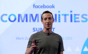 Mark Zuckerberg au Facebook Communities Summit, le 21 juin 2017 à Chicago.