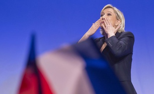 Marine Le Pen, candidate du Front national, le 19 avril 2017 en meeting à Marseille