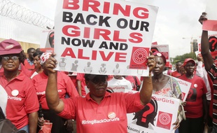 Une manifestation marque les trois ans de l'enlèvement des lycéennes de Chibok, à Lagos, au Nigeria, le 13 avril 2017.