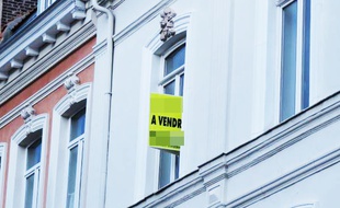 Illustration d'une vente immobilière à Lille.