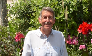 Steve Jackson, conseiller municipal à Albi, dans le Tarn, est désormais franco-britannique.