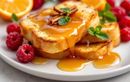 Réconfortant, moelleux, doré : le pain d’épices poêlé aux fruits et miel est prêt à être savouré en 10 minutes chrono