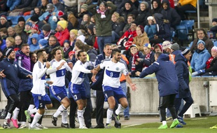 Les joueurs de Saint-Marin fêtent un but contre la Norvège le 11 octobre 2016.