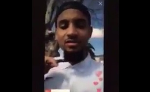 Un joueur de l'équipe U19 d'Auxerre a dérapé sur Periscope avant un match de Gambardella à Ajaccio, le 13 mars 2016.