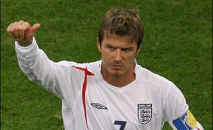 Le mythique stade de Wembley endosse sa tenue de gala vendredi pour sa réouverture internationale avec un Angleterre-Brésil flamboyant de stars, David Beckham, Kaka et Ronaldinho se retrouvant pour ce match amical alors que leur présence était longtemps sujette à caution.
