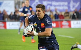 Thomas Ramos, l'arrière prêté par le Stade Toulousain à Colomiers, lors d'un match de Pro D2 face à Biarritz, le 20 avril 2017.