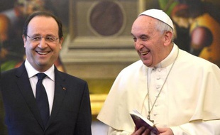 Francois Hollande reçu par le pape François le 24 janvier 2014 au Vatican
