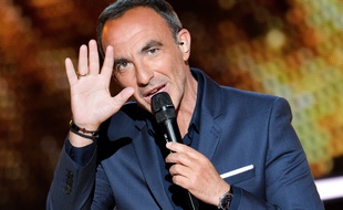Nikos Aliagas, sur le plateau de
