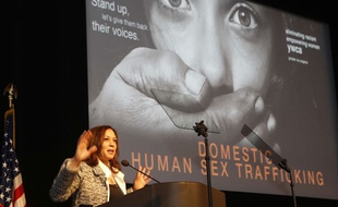 Conférence le 25 avril 2014 à Los Angeles sur le trafic d'êtres humains.