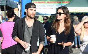 Paul Wesley et Phoebe Tonkin à Los Angeles