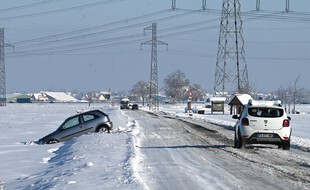 Certaines lignes électriques n'ont pas tenu face aux fortes chutes de neige en Alsace.
