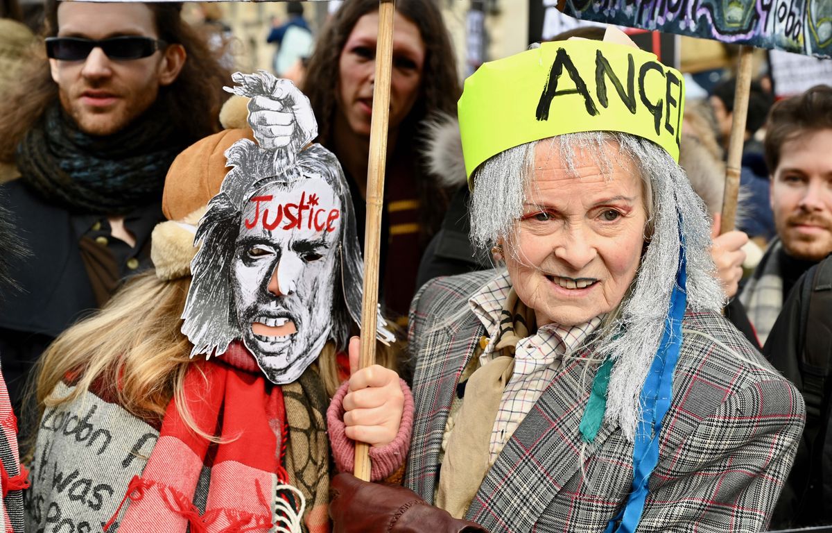 Les célébrités rendent hommage à la styliste Vivienne Westwood