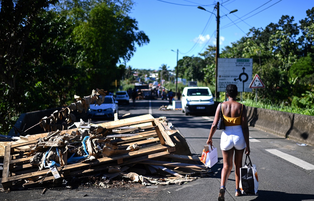 Faits divers un homme arrêté avec un fusil à pompe volé dans une