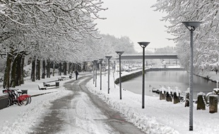 Lille, le 23 janvier 2019. Dans la nuit, il est tombe plus de 10cm de neige sur le region des Hauts-de-France.