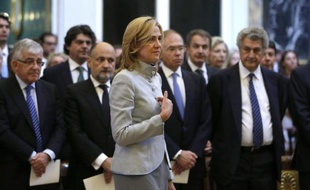 Un juge espagnol a inculpé mardi la fille du roi Juan Carlos, l'infante Cristina, pour fraude fiscale et blanchiment de capitaux présumés, ouvrant une année noire pour une monarchie affaiblie par les scandales et les ennuis de santé du souverain.