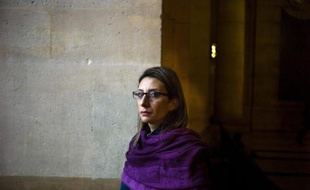 Nora Fraisse, la mère de Marion, une adolescente qui s'était suicidée en février 2013, à Paris le 14 novembre 2013