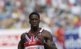 Le sprinteur britannique Dwain Chambers, suspendu deux ans pour dopage, a été autorisé à prendre part ce week-end à Sheffield (Nord) aux qualifications pour les Mondiaux en salle de Valence (Espagne), a annoncé mardi la fédération britannique (UKA) qui a pris sa décision "avec réticence".