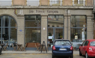 A Lyon, le restaurant "Les Vieux Garçons" dispose, depuis le 3 avril d'une Carte Sonore pour les personnes atteintes de déficiences visuelles.