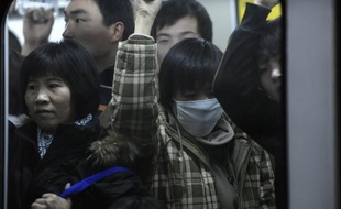 Un habitant du sud-ouest de la Chine est mort dimanche du virus mortel de la grippe aviaire, le deuxième en un mois dans le pays qui n'en avait pas connu depuis un an et demi, a rapporté dimanche l'agence officielle Chine nouvelle.