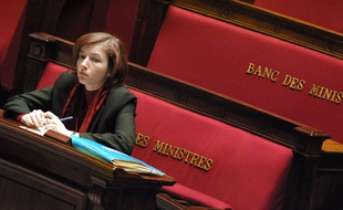 Florence Parly, la nouvelle ministre des Armées, ici en 2001 quand elle était secrétaire d'Etat au Budget.
