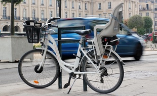 Un vélo électrique proposé à la location longue durée par Keolis, pour le compte de Rennes Métropole.