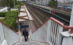 La gare Les Ardoines à Vitry-sur-Seine sur le RER C.