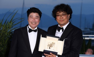 Song Kang-ho and Bong Joon-ho, Palme d'Or du Festival de Cannes, pour «Parasite», le 25 mai 2019.