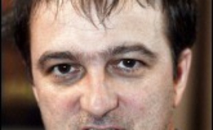Le journaliste Denis Robert, qui a écrit deux livres sur Clearstream, société financière installée au Luxembourg, au coeur d'un dossier financier devenu affaire d'Etat, estime que les comptes dénoncés par "le corbeau" peuvent avoir existé.